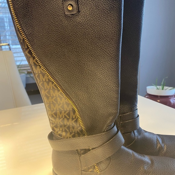 Michael Kors boots - Picture 13 of 16